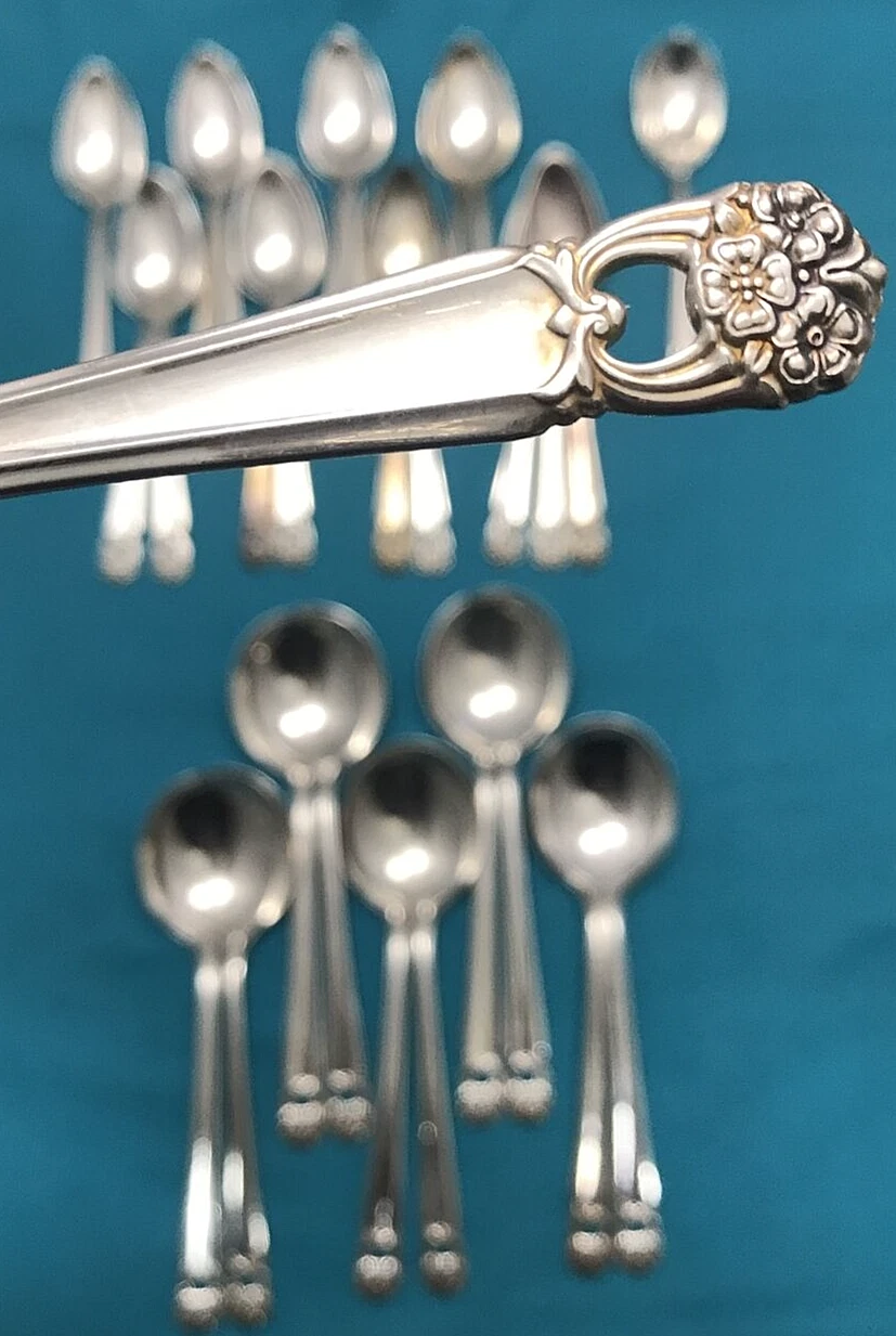 28 Pc ETERNALLY YOURS Silverplated SPOONS 1847 Rogers Sugar Teaspoons Cream Soup