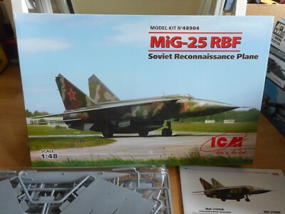 Modellbausatz ICM Mig-25 RBF auf 1:48 in Box