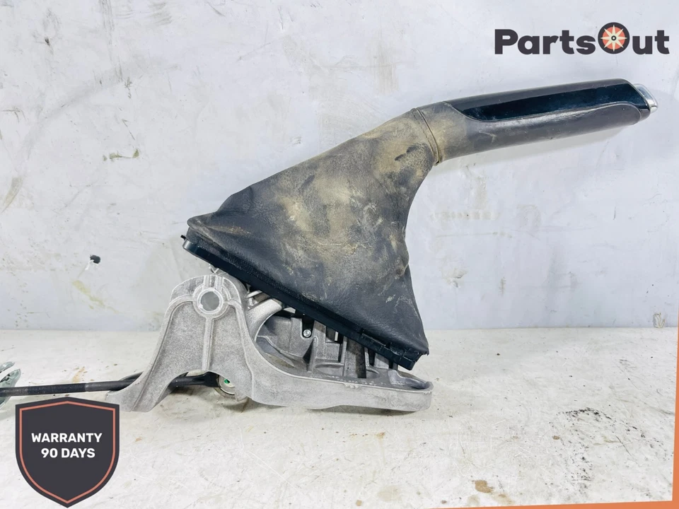 Freio de mão de emergência Volkswagen Golf 2017 preto 5GM711301D 90169 FABRICANTE DE EQUIPAMENTO ORIGINAL - Imagem 4 de 4