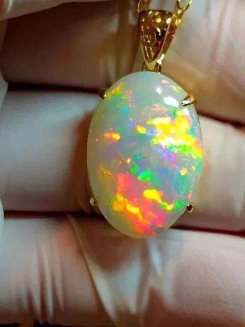 Natural Fire Opal 6.00Ct Oval Cut Solitaire Pendant 14K Yellow Gold Plated Foto 2 de 4