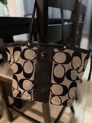 Coach Signature Logo Tote Zip Top Medium Detachable Strap Silver Hardware