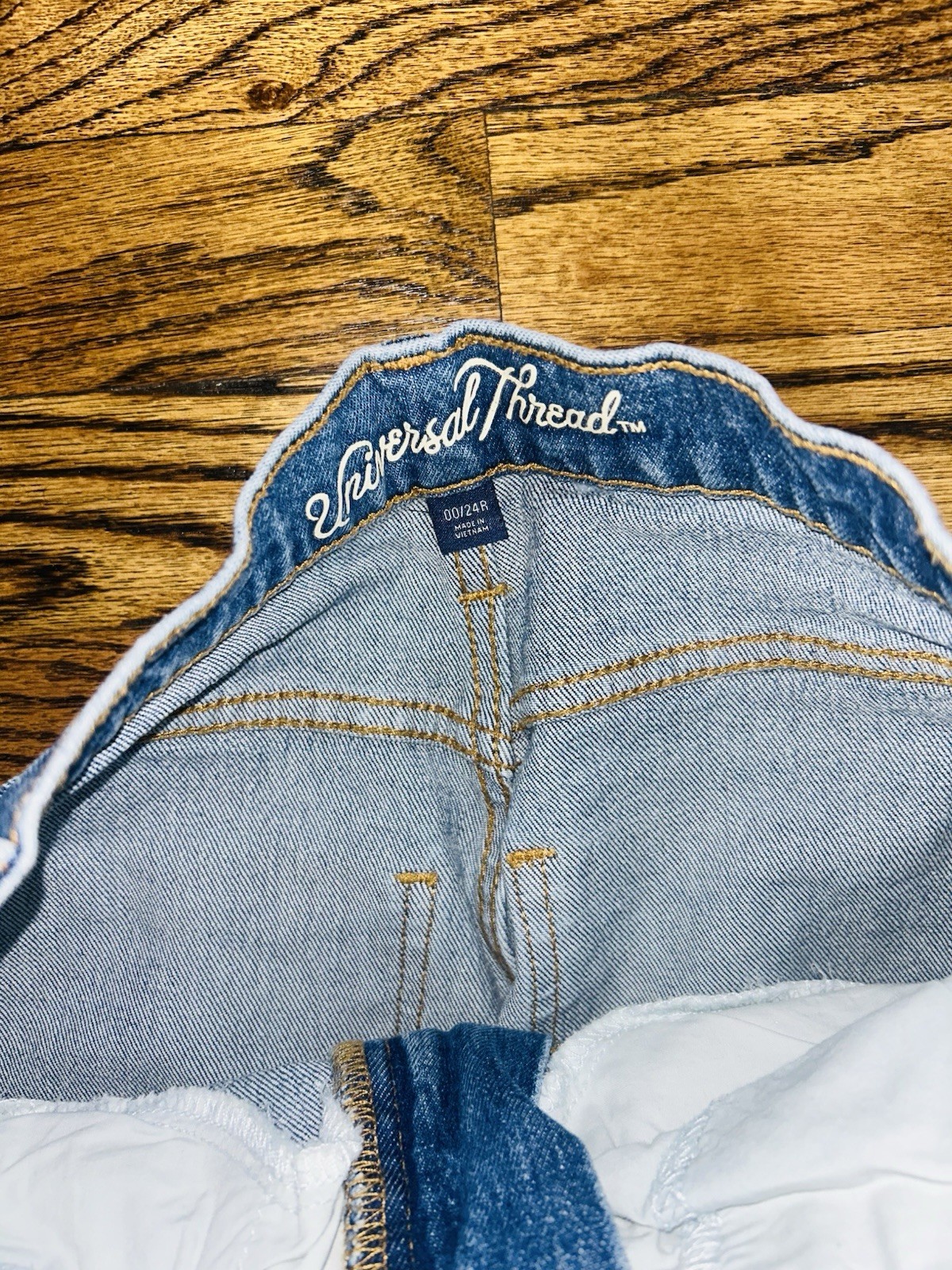 Universal Thread Cropped Distressed Mom Dark Jean… - image 4