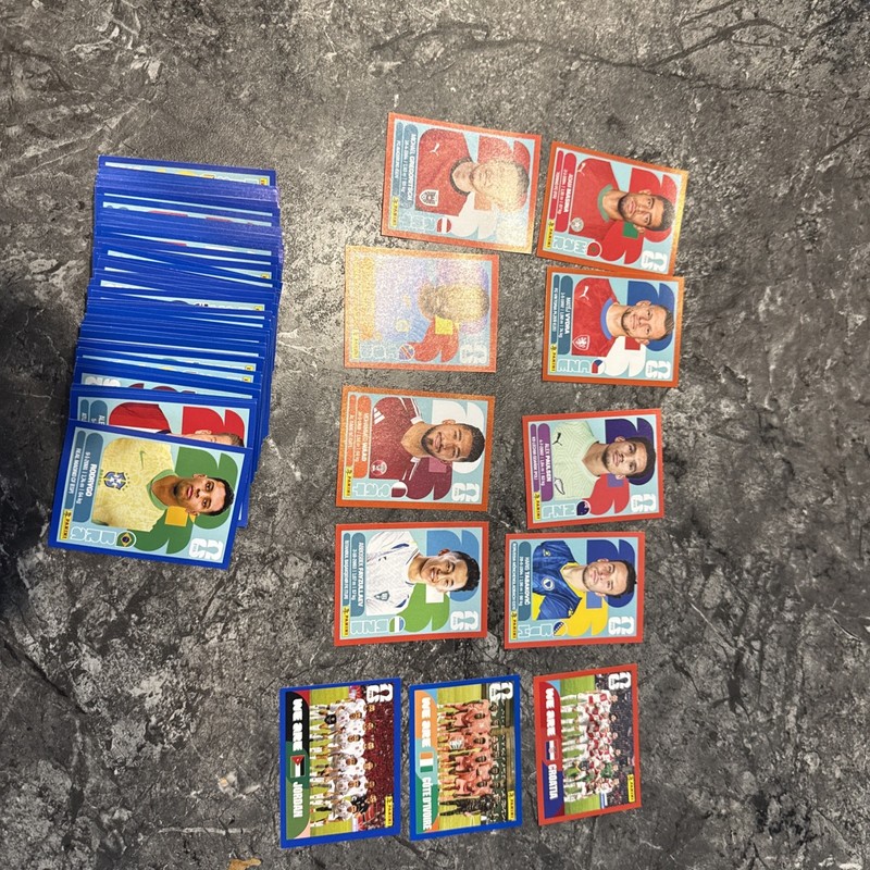 2026 World Cup: 10 red stickers and two blue teams with 60 blue players.