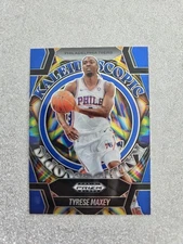 TYRESE MAXEY 2024-25 PANINI PRIZM BLACK KALEIDOSCOPIC BLUE 76ERS /199 Q3882