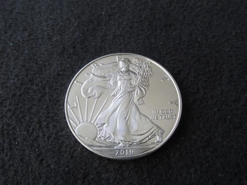2019 American Silver Eagle $1 Silver Dollar - 1 oz Fine Silver - BU