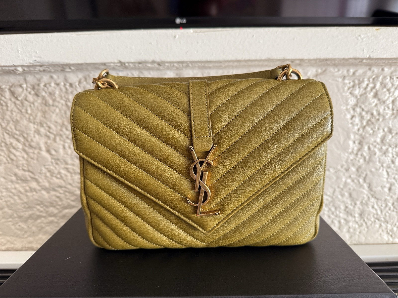 SAINT LAURENT YSL Medium in pelle trapuntata (verde oliva)