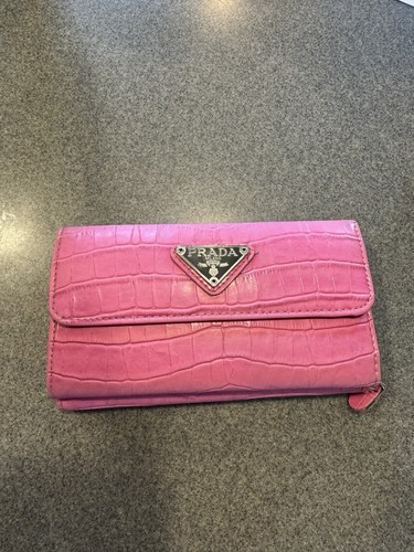 Vtg Prada Milano Pink Leather TRIANGLE LOGO Alligator BiFold Bag