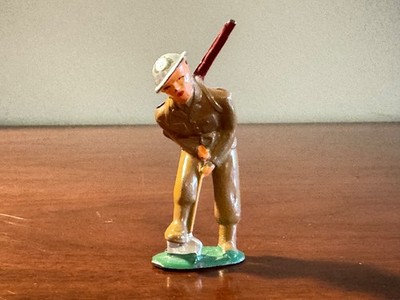 Vintage Barclay B131 781 Solider Digging Fox Hole, M1, Cast Helmet ~ Near Mint!
