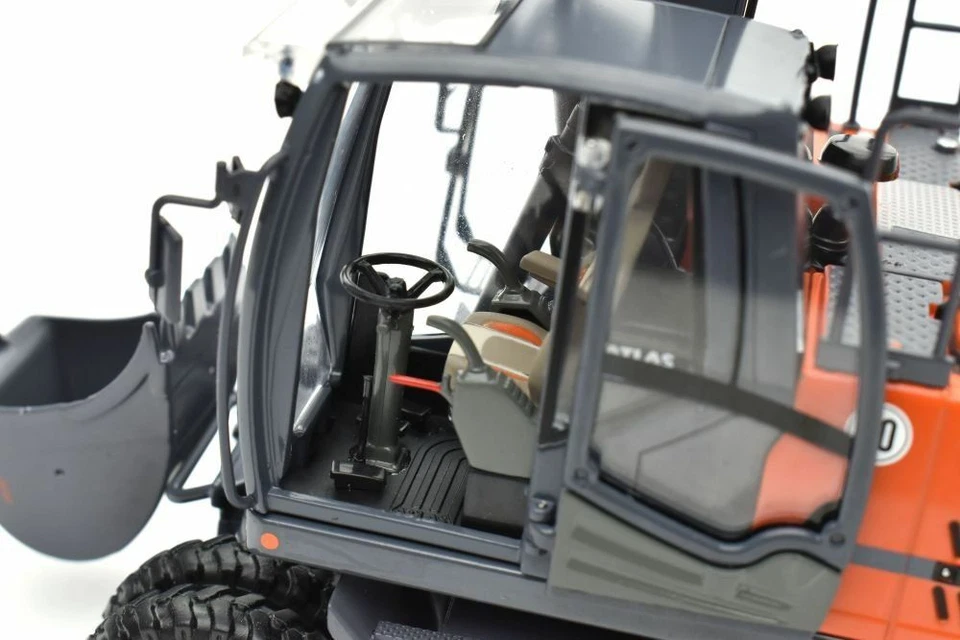 Atlas 160W Wheeled excavator With Mitas dual tyres. 1/32  AT - COLLECTIONS - Image 4 of 4