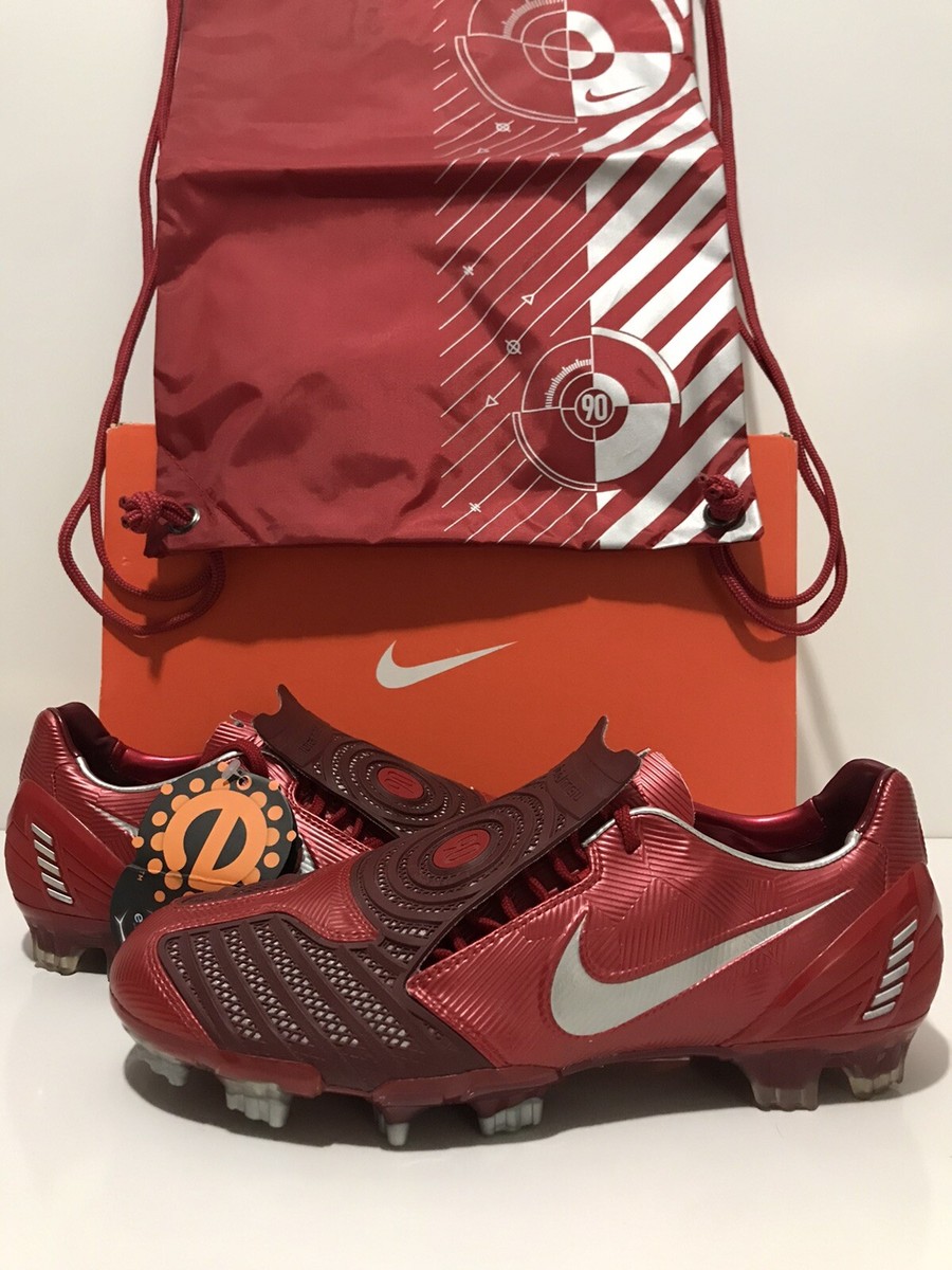 値下げ！美品NIKE トータル90 シルバー　レッド　30cm total90 値下げ！美品NIKE トータル90 シルバー レッド 30cm total90