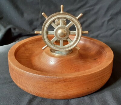 GROSSE VINTAGE HOLZ & MESSING SCHIFFE RADMUTTER KNACKER