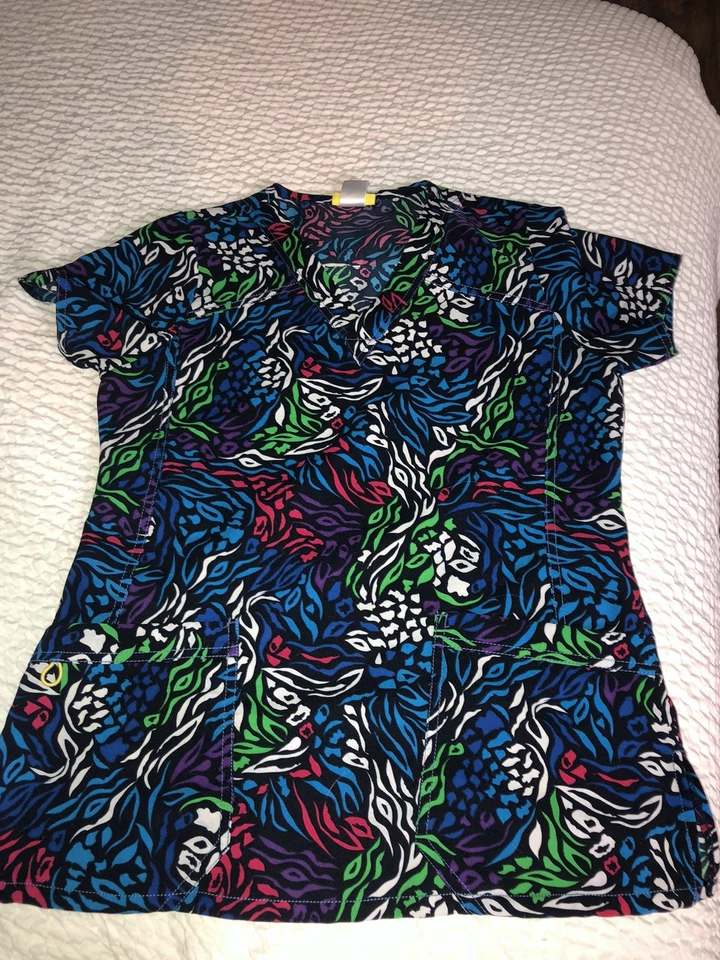 wonderwink scrub top - Image 2 of 3