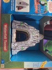 Thomas Friends Wooden Railway Waterfall Tunnel 2004 Learning Curve