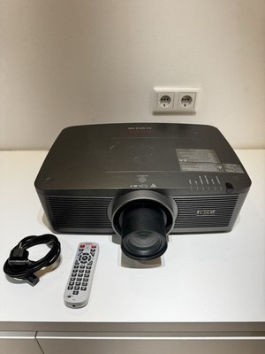 Eiki LC-WUL100 Beamer ProjektorHeimkino mit Optik Defekt mit Fernbedienung HDMI