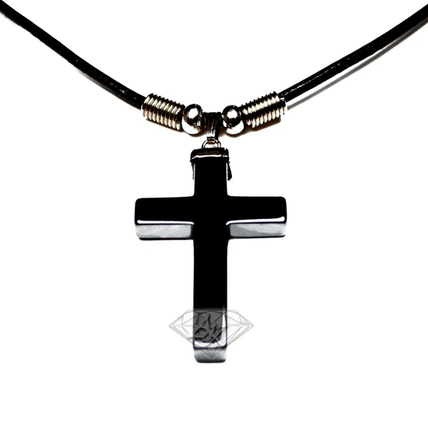 Elegante collar colgante cruz hematita negra Accents Kingdom para hombre Foto 2 de 4