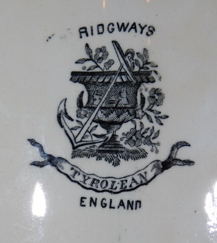 English Staffordshire Black and Cream Transferware 17 1/2 Porcelain Platter - Picture 5 of 5