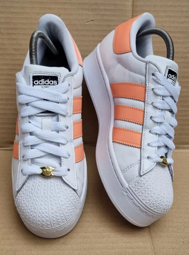Peach and sales white adidas superstars