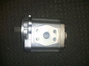 COSMIC KAYABA KRP4-23CSSBKD HYDRAULIC PUMP Toyota forklift