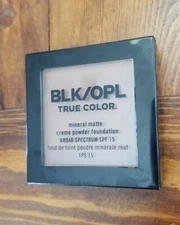 Black Opal (BLK/OPL) True Color Matte Powder Foundation SPF 15 | 640 suede mocha