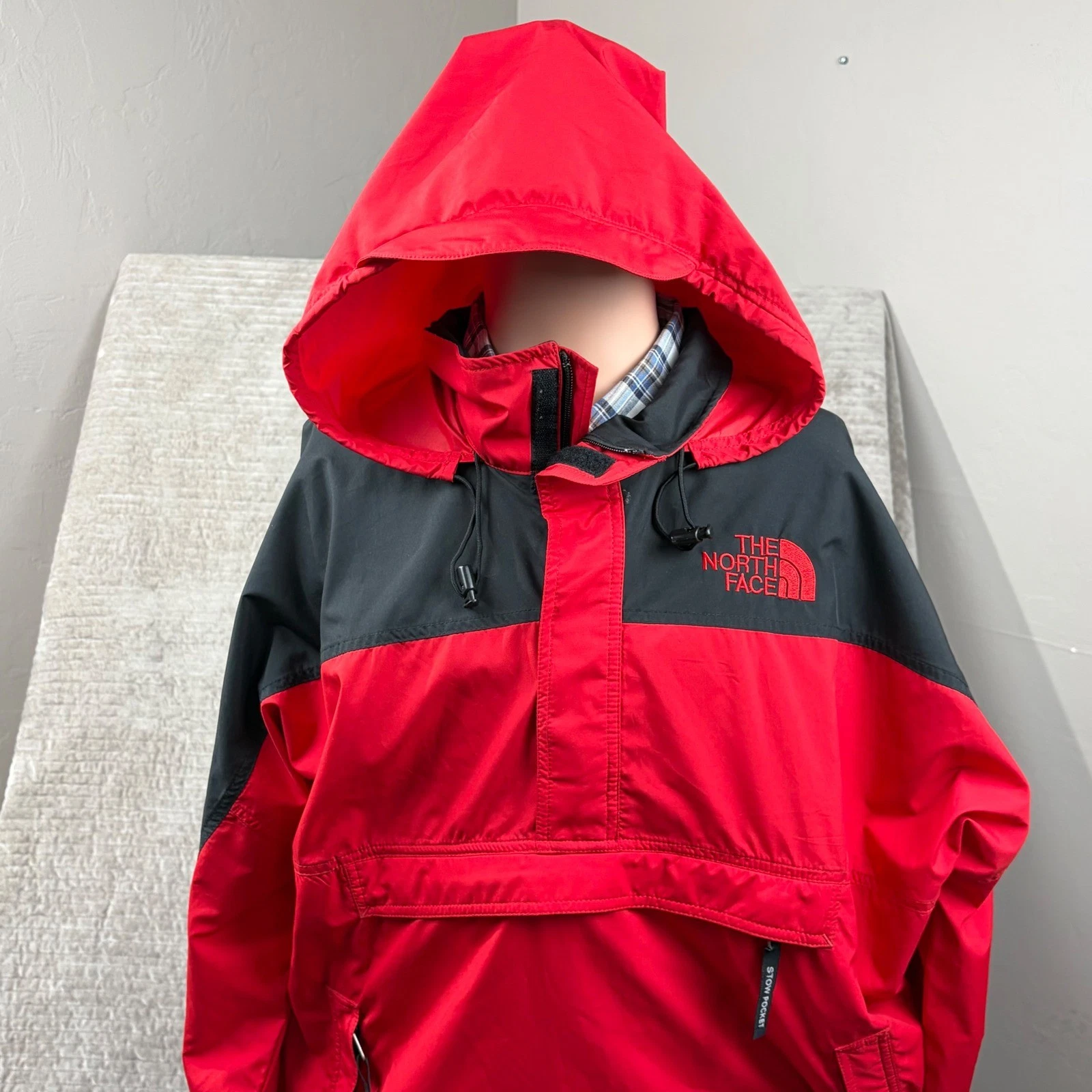 The North Face Large Red Black Anorak Pullover Windbreaker Jacket Stow Pocket
Opens in a new window 