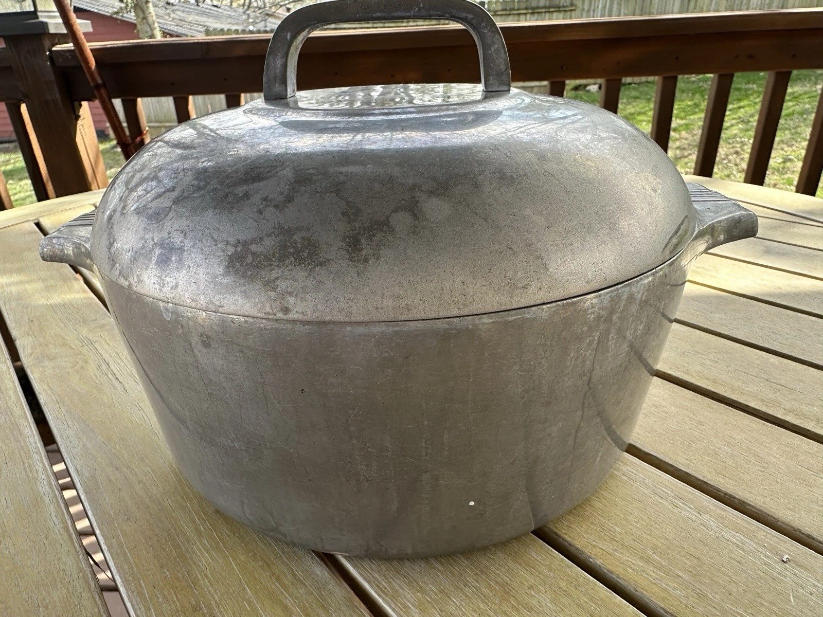 Wagner Ware Sidney -O- Magnalite 4248-M Round Aluminum Dutch Oven Roaster