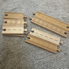 Thomas Friends Wooden Railway 8  6  4  Reversible Road Straight Track Lot of 10