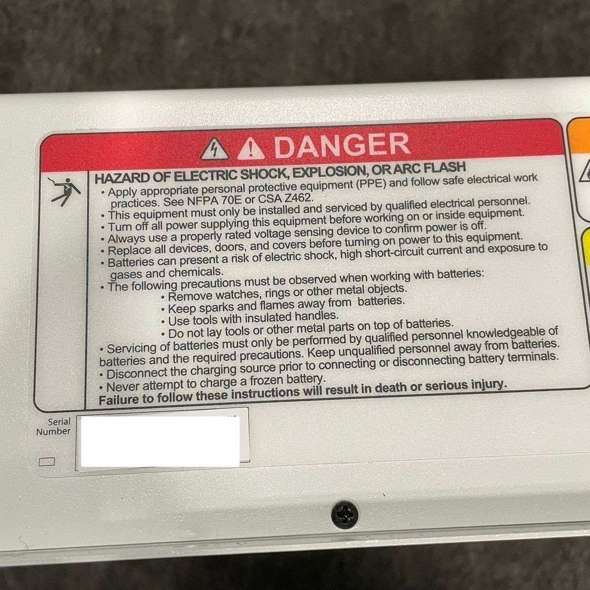 Xantrex Freedom X 3000 Pure Sine Inverter 3000 W 120 VAC 60 Hz *