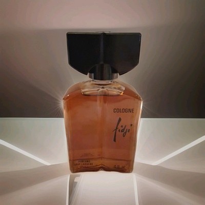 Fidji Guy Laroche EDT Splash  4 Oz (Vintage)
