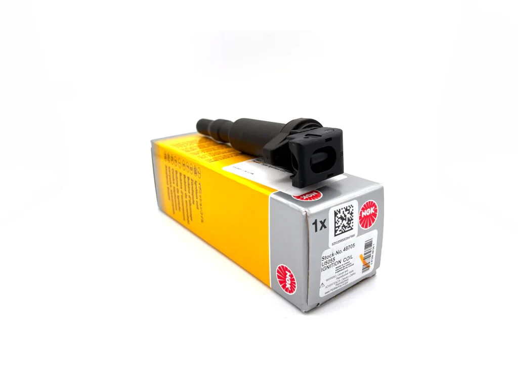 1Pcs NGK Ignition Coil U5055 48206 For BMW 316i/318i/320/325i high voltage pack