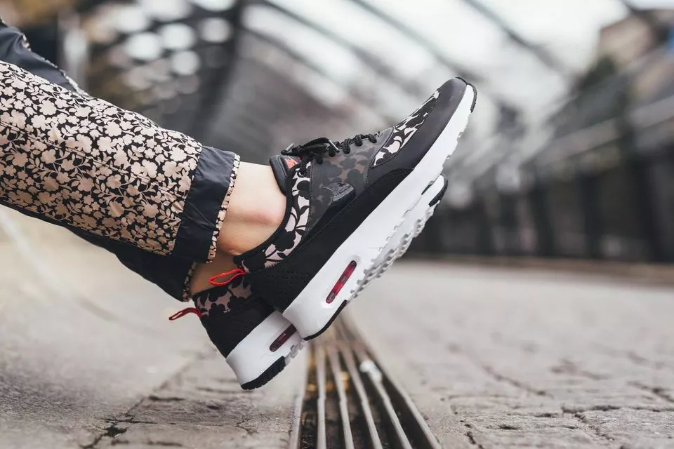 Nike air max top thea liberty for sale
