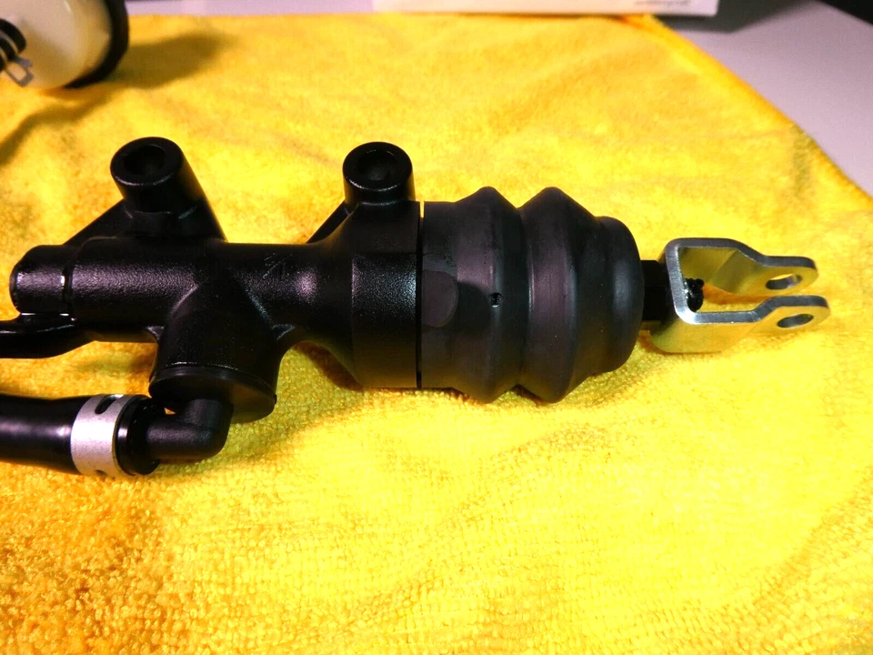 Cilindro maestro de freno trasero Harley Sportster XL compatible con 2007-up V-Twin 23-0800 X9 Foto 4 de 4