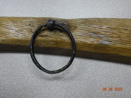 Antique Vintage 28" Primitive Ox Horse Harness Yoke Collar Plow Oak & Cast Iron - Picture 3 of 8