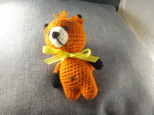 Juguetes de felpa de zorro hechos a mano de crochet para baby shower - Imagen 8 de 8