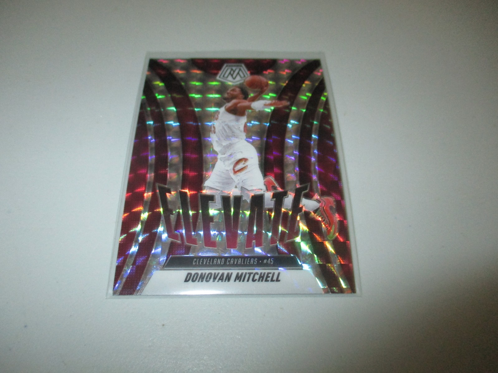 Donovan Mitchell 2024-25 Panini Mosaic Elevate Silver Prizm #5