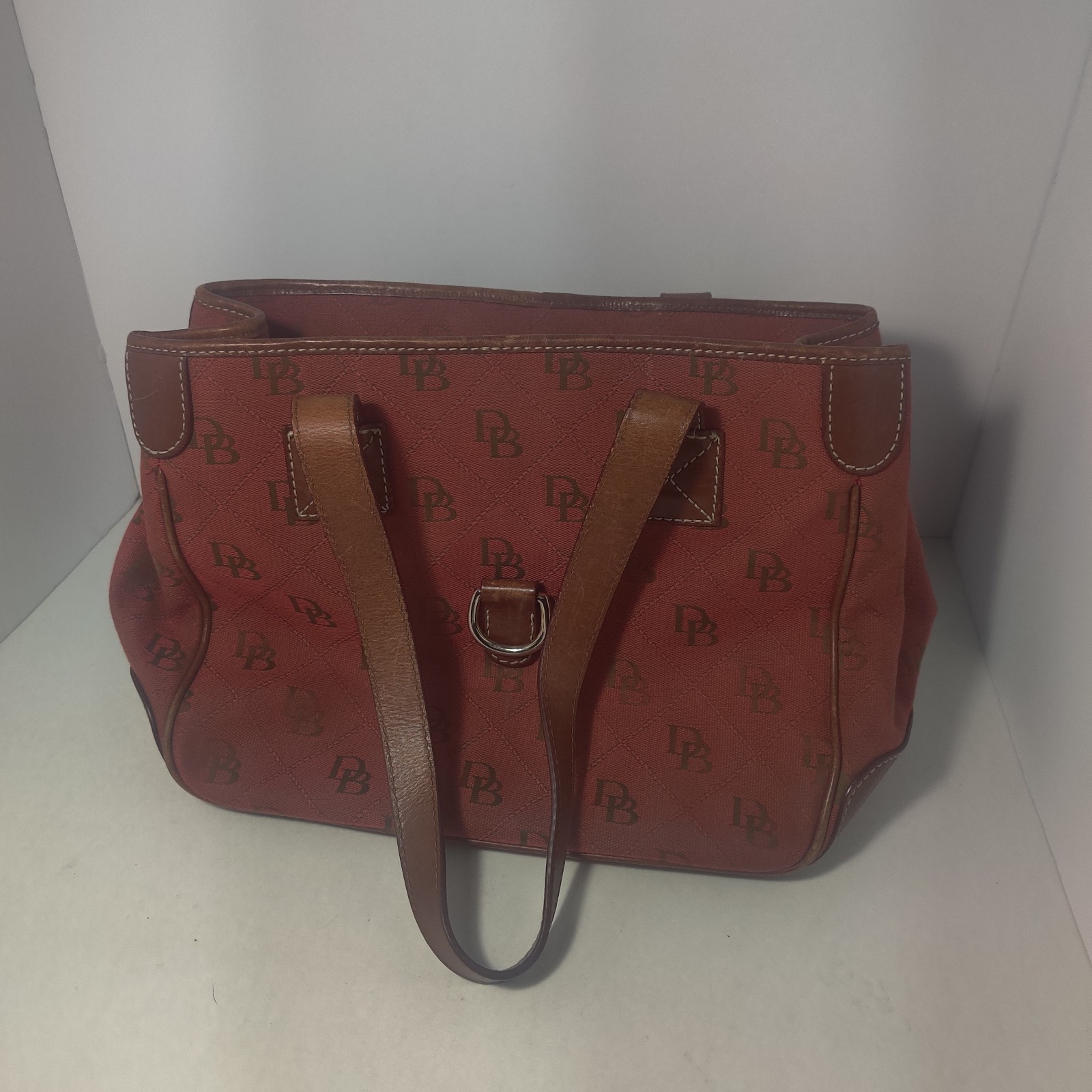 dooney and bourke purse