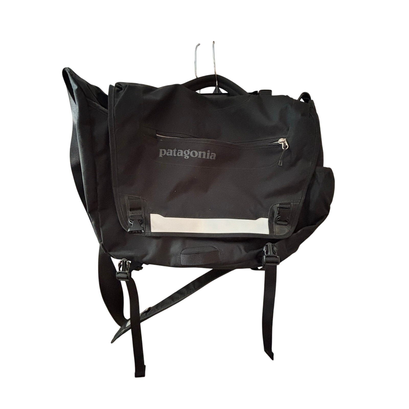 Patagonia Half Mass Messenger Crossbody Backpack Bag Black