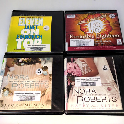 Audio Books on CD Lot of 4 Authors Evanovich Roberts Adventure Romance Fiction