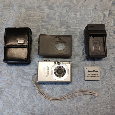 Canon PowerShot SD600 Digital ELPH 6.0MP Camera, Battery, Charger & Case