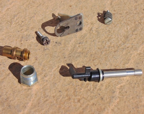 Classic SU Carburettor HIF4 Carb Screw Bi Metal Jet Holder MG MGB MGBGT Front - Picture 2 of 2