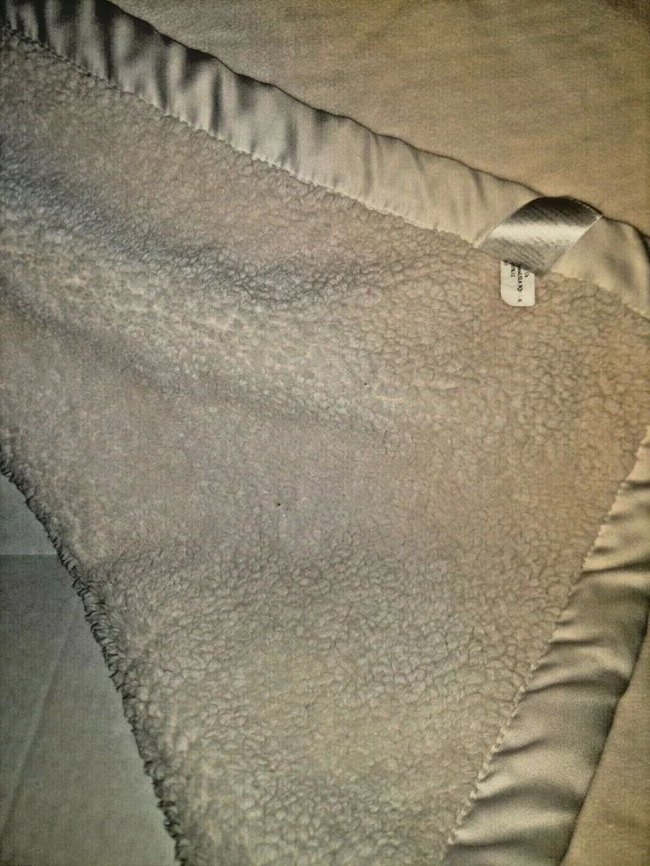 Manta bebé Koala niño niña gruesa sin patrón seguridad lisa adorno satinado Foto 3 de 4