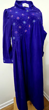 Vanity Fair Womens Housecoat Robe Size Medium Purple Velour Vintage