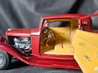 GMP Vintage Deuce Series 1932 Ford 3-Window Coupe 1:18 Scale