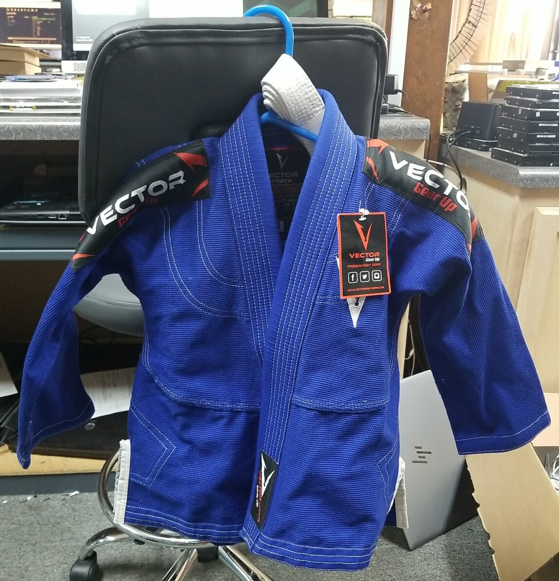 Picture 1 of 6