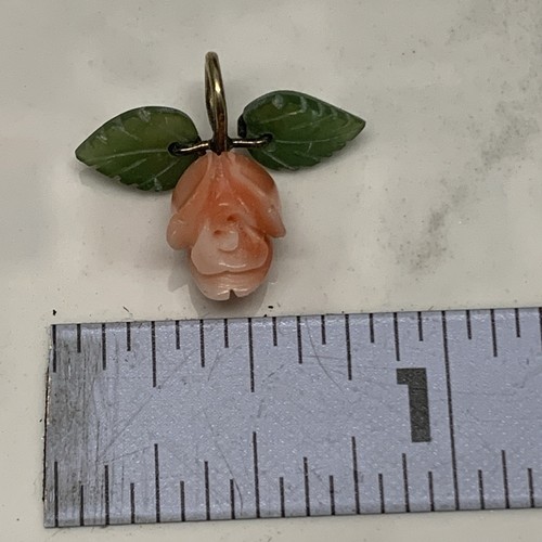 Vintage Carved Angel Skin Coral Rose Jade Leaf Pendant (No Necklace) - Picture 2 of 12