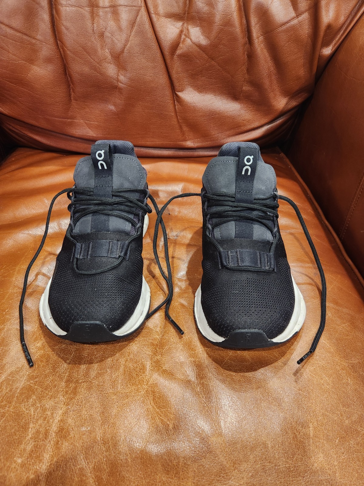 On Cloud Cloudnova Black Running Shoes Womens Siz… - image 3