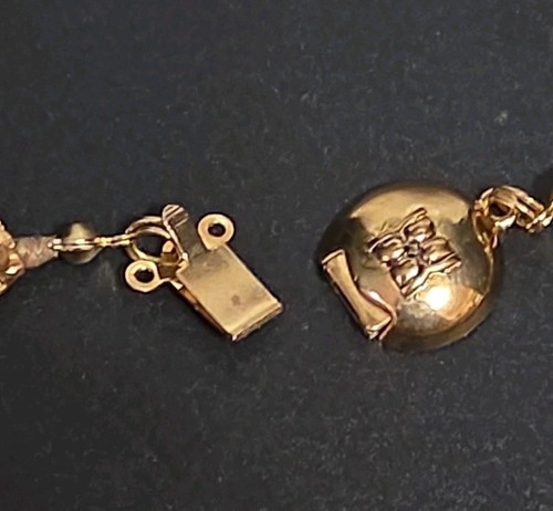 Collar con cuentas pepita tono dorado anudado a mano vintage 32" de largo único hallazgo MCM - Imagen 9 de 12