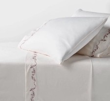 Threshold Performance QUEEN Sheet Set - Ivory with Love Detailed Hem