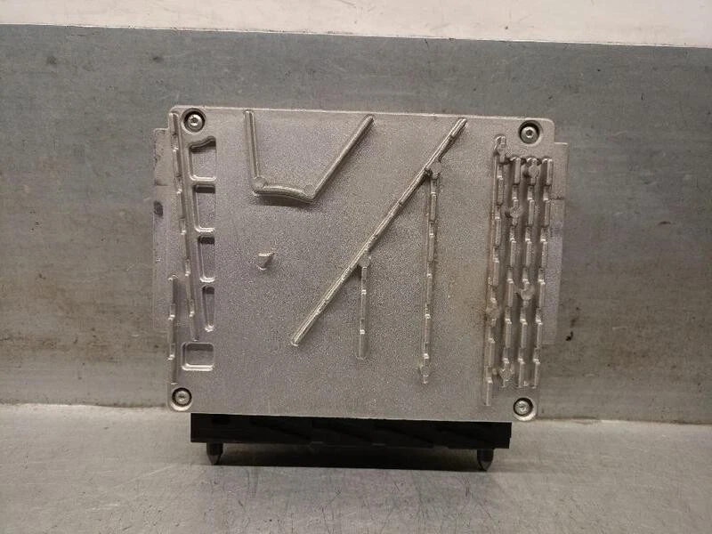 30637733A centralita motor uce para VOLVO S60 I (384) D5 2000 5498211 - Immagine 2 di 4