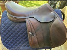 Equipe Jumping Saddle 17.5  Excellent Condition 2011 EK 27