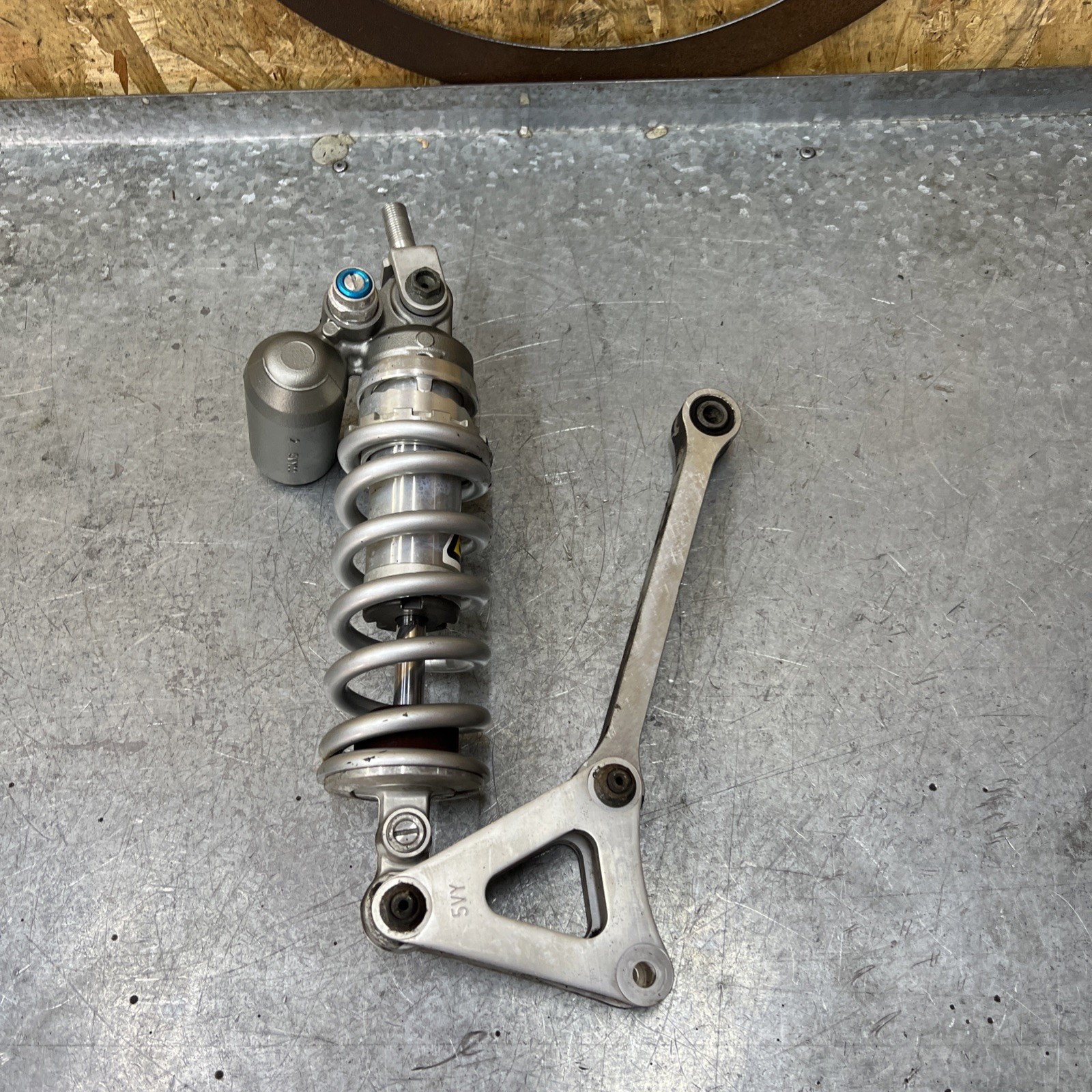 Yamaha R1 2004-2006 5VY Rear Shock And Linkage Mint Condition 6500 Miles 